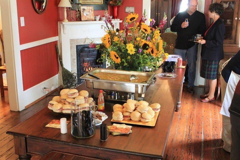 Carroll House Bed & Breakfast Бей-Сент-Луис Экстерьер фото